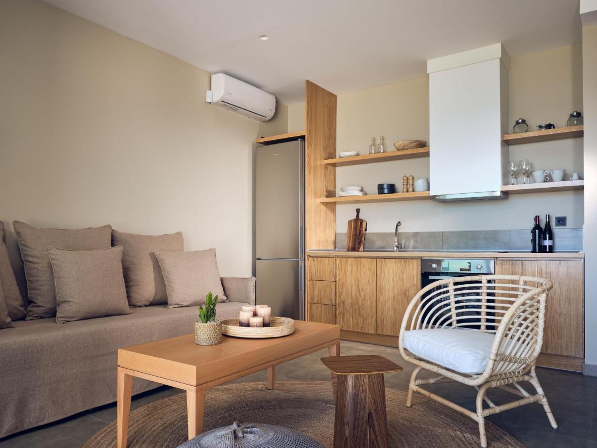 Oceanis Suites With Private Heated Pools And Sea View, By Zantewize Kypseli Exteriér fotografie